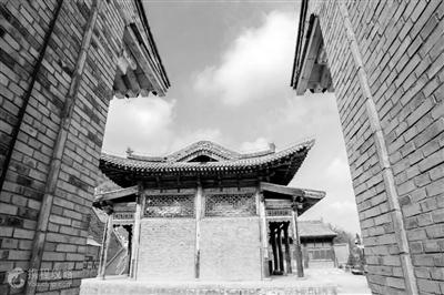 蘭州莊嚴(yán)寺，曾經(jīng)是一位帝王的皇宮內(nèi)苑