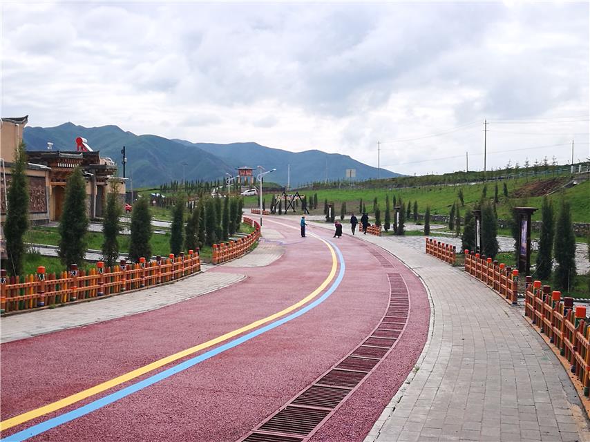 甘肅甘南州夏河縣安果村：吃上“旅游”飯，安心奔小康