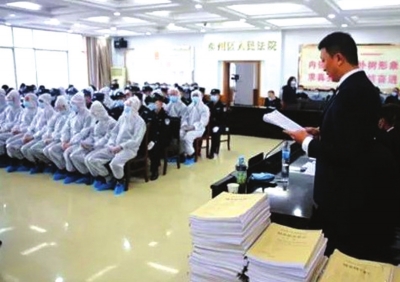 天水秦州區(qū)開審18人涉惡案 被控涉嫌敲詐勒索、尋釁滋事、開設(shè)賭場等