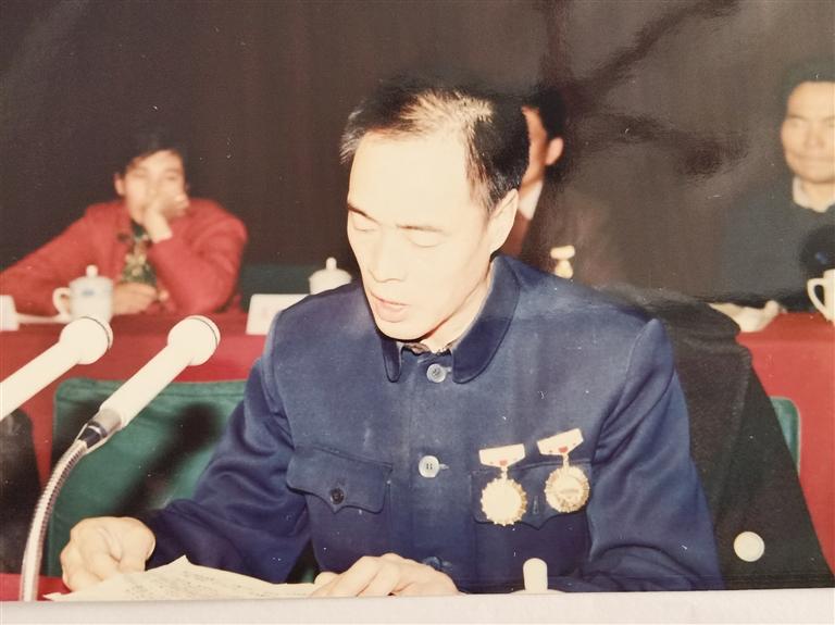 尋訪百名先鋒黨員  他用13年的時間完成28年的工作量——記“刀具大王”、全國勞模、蘭州通用機器廠工人技師蘆聚才