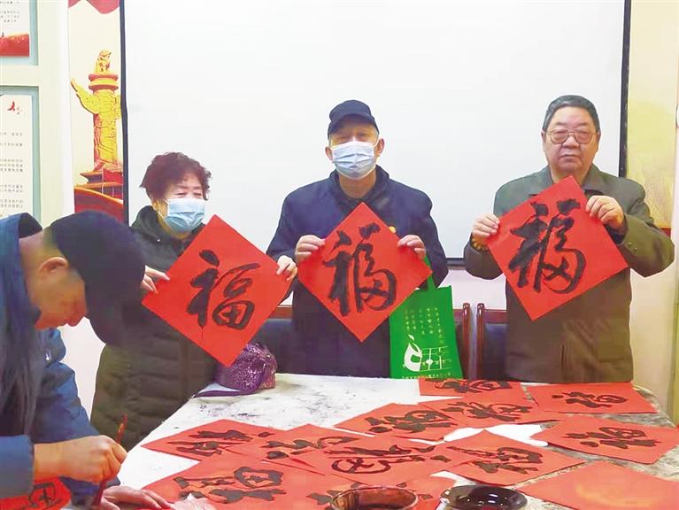 蘭州：“幸福敲門 新春送?！被顒?dòng)情暖萬(wàn)家